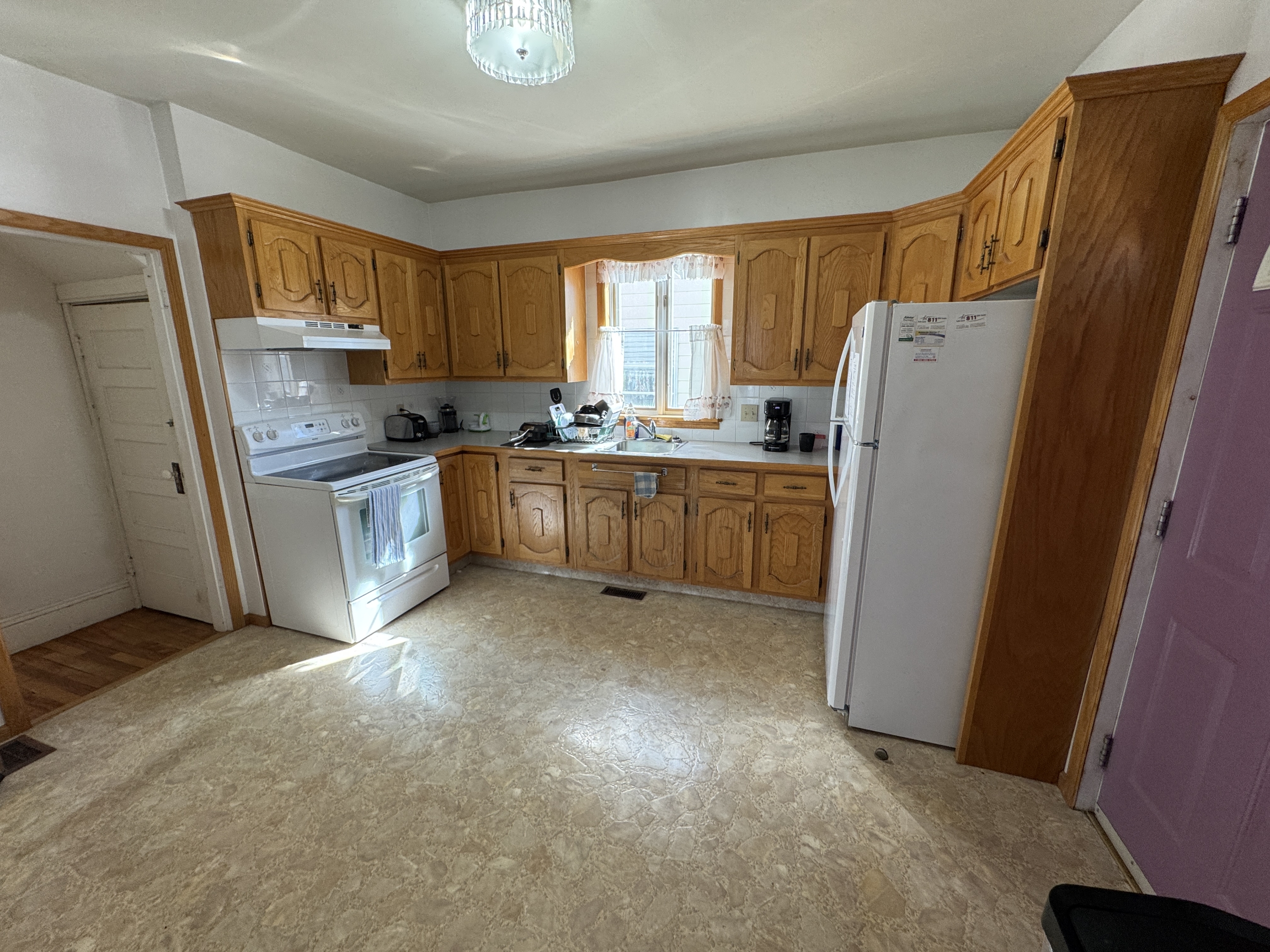 42 Enterprise Street - Room 3 photo 6