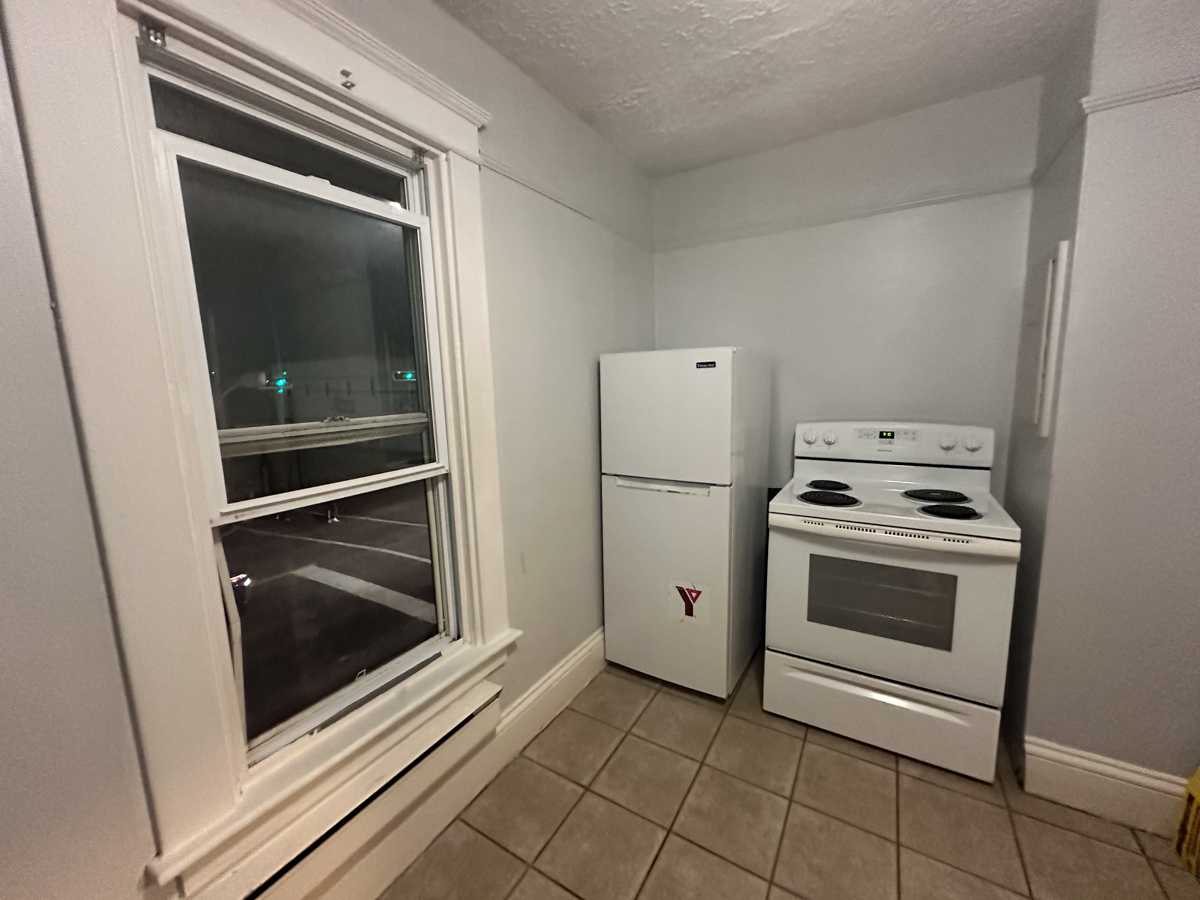 422 Saint George Street - 2 photo 8
