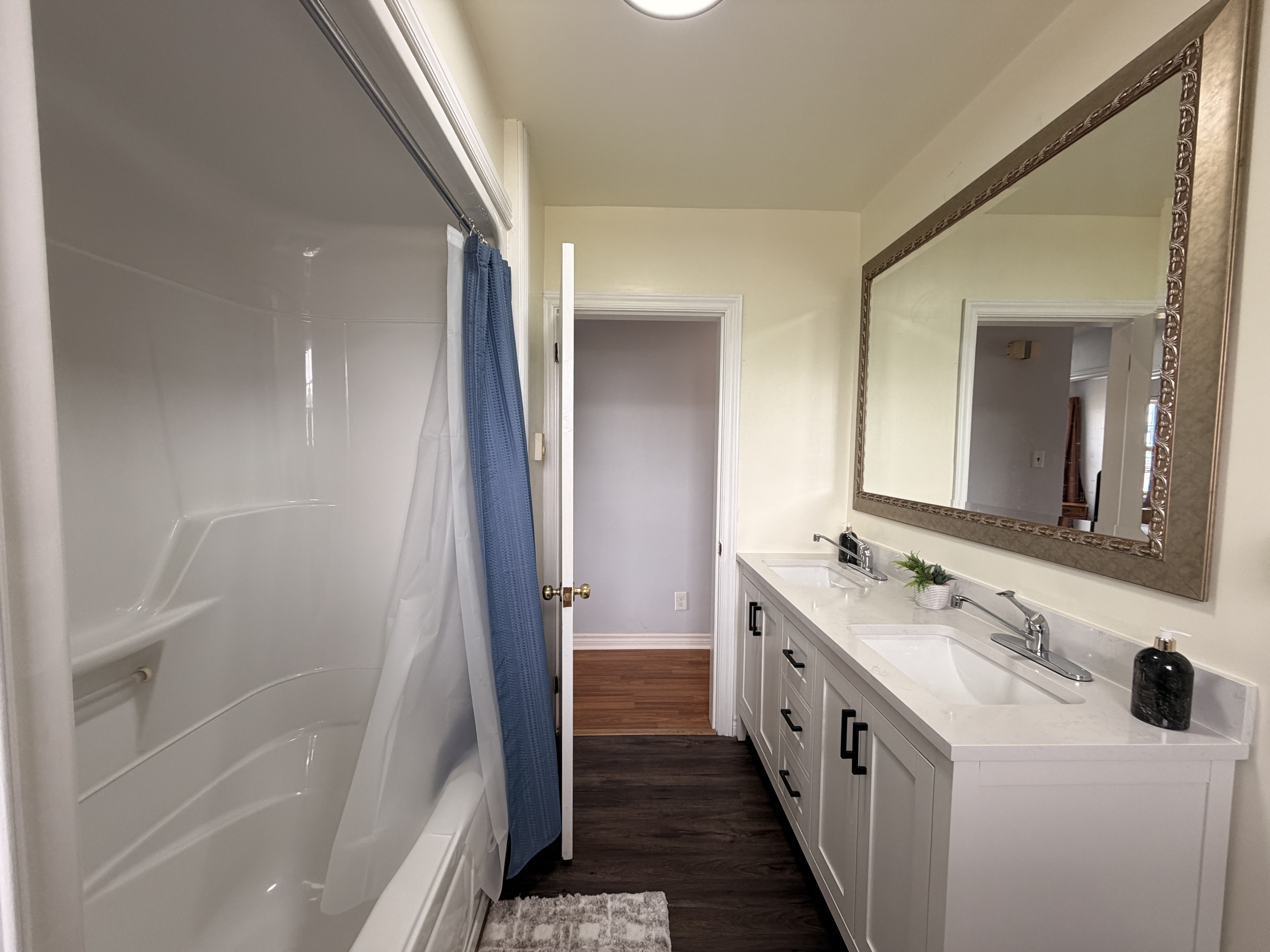 1283 Mountain Road - FEMALE ONLY Upstairs Room 1 photo 17