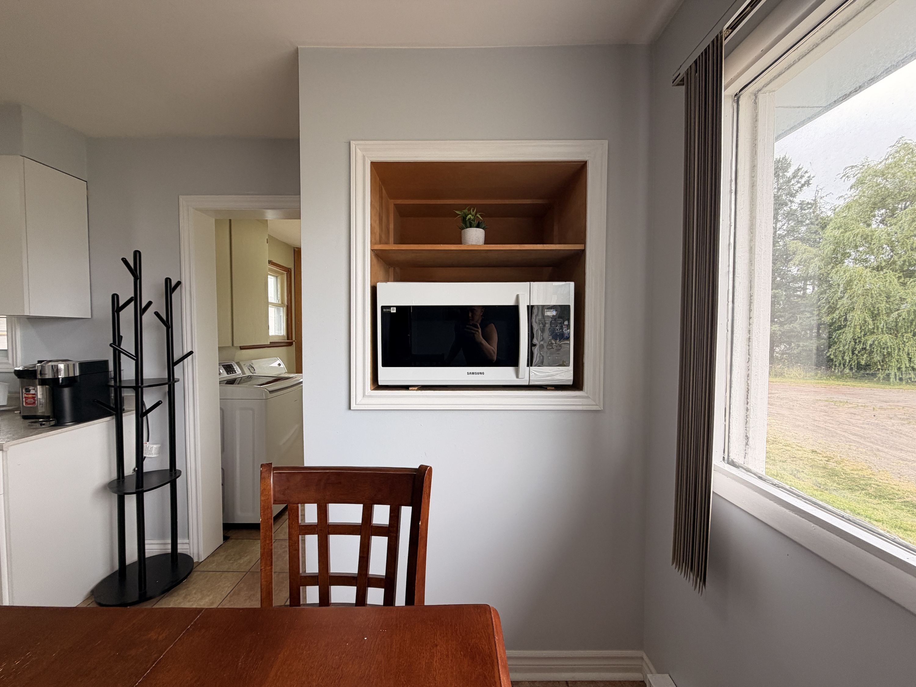 1283 Mountain Road - FEMALE ONLY Upstairs Room 1 photo 11