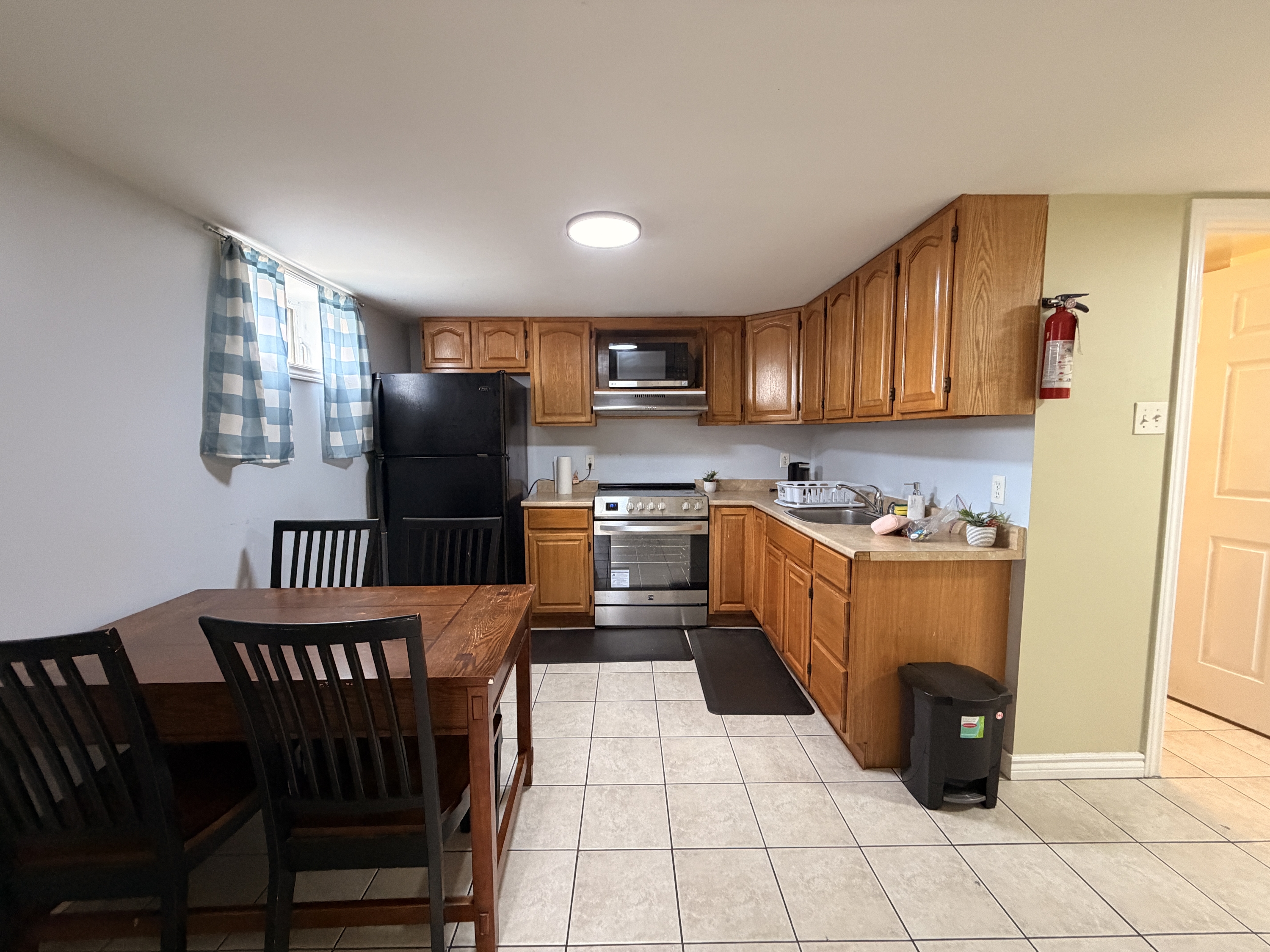 1283 Mountain Road - Lower Level 4 photo 4