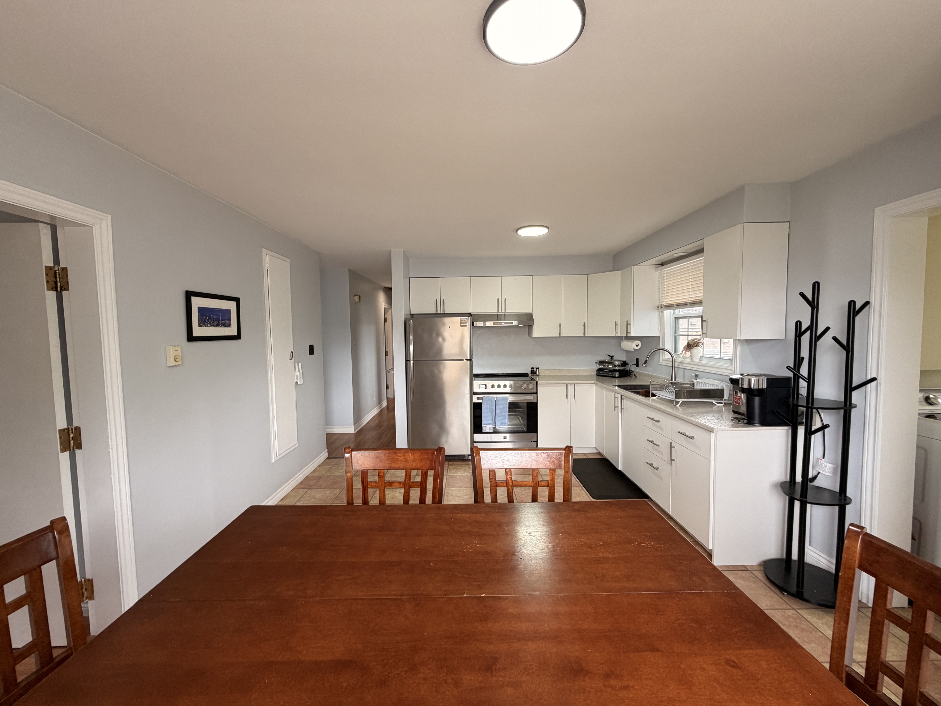 1283 Mountain Road - FEMALE ONLY Upstairs Room 1 photo 12