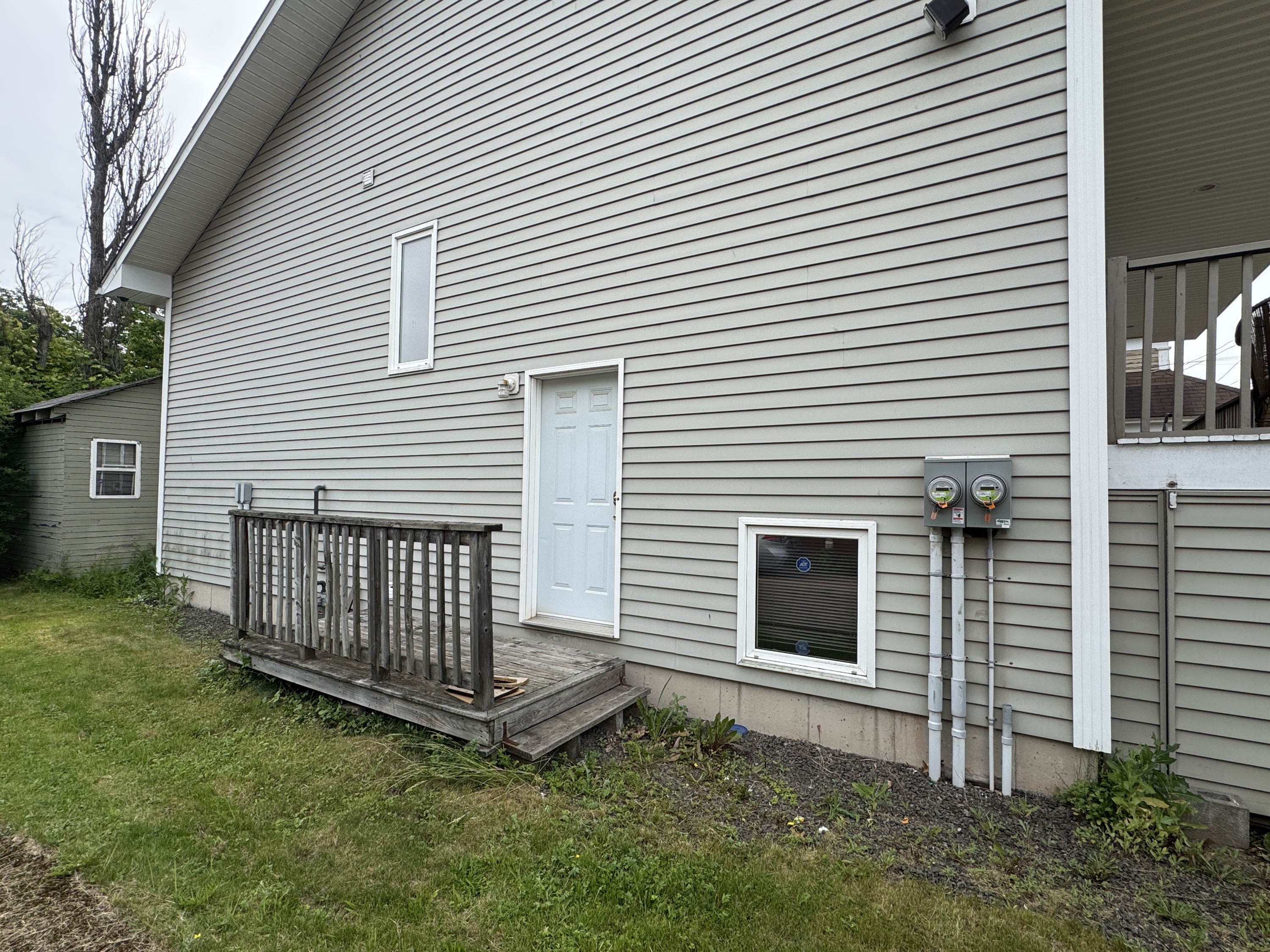 331 Robinson Street - 2 (Downstairs) photo 21