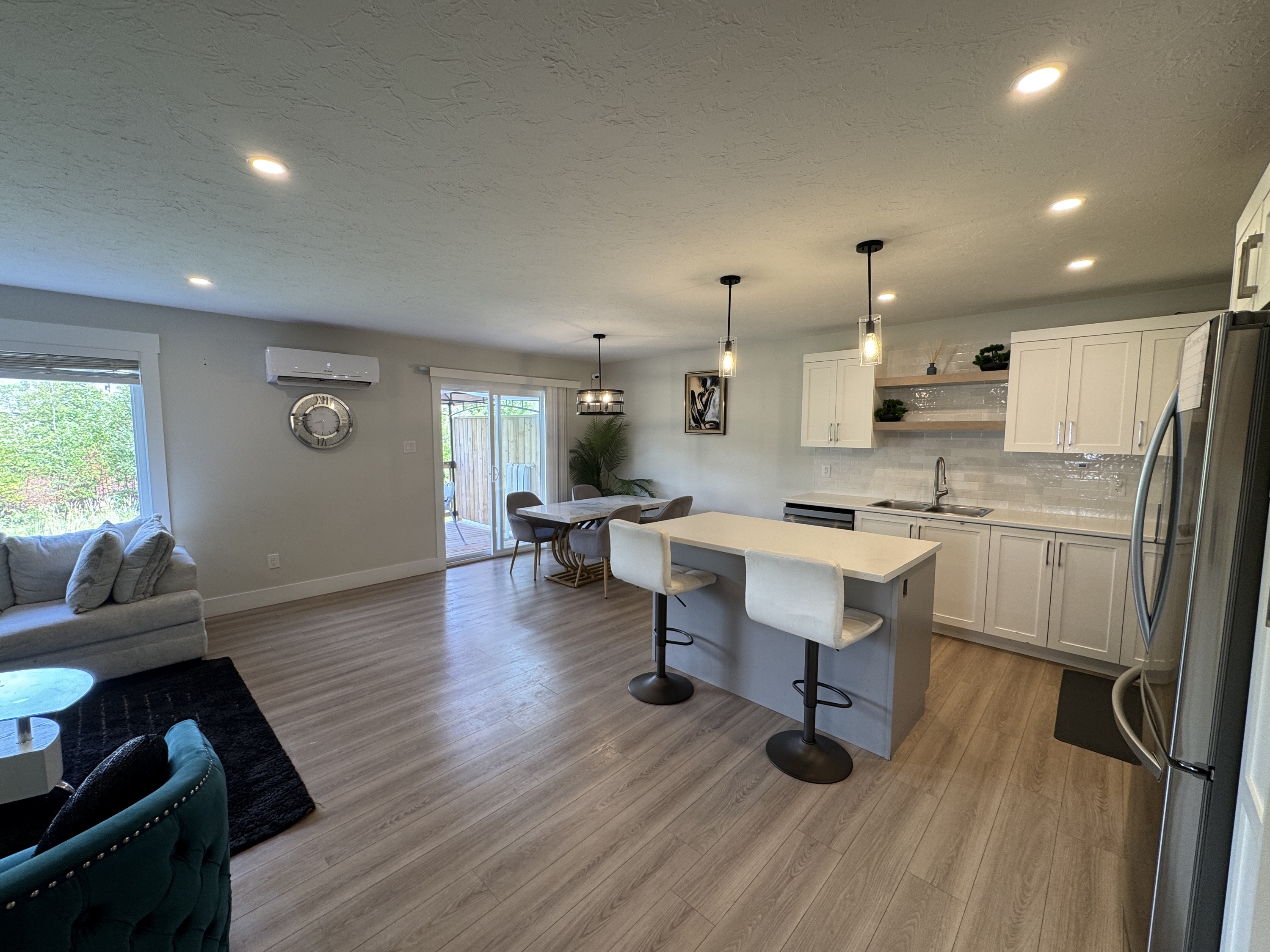 165 Teaberry Avenue - Upper Level photo 9