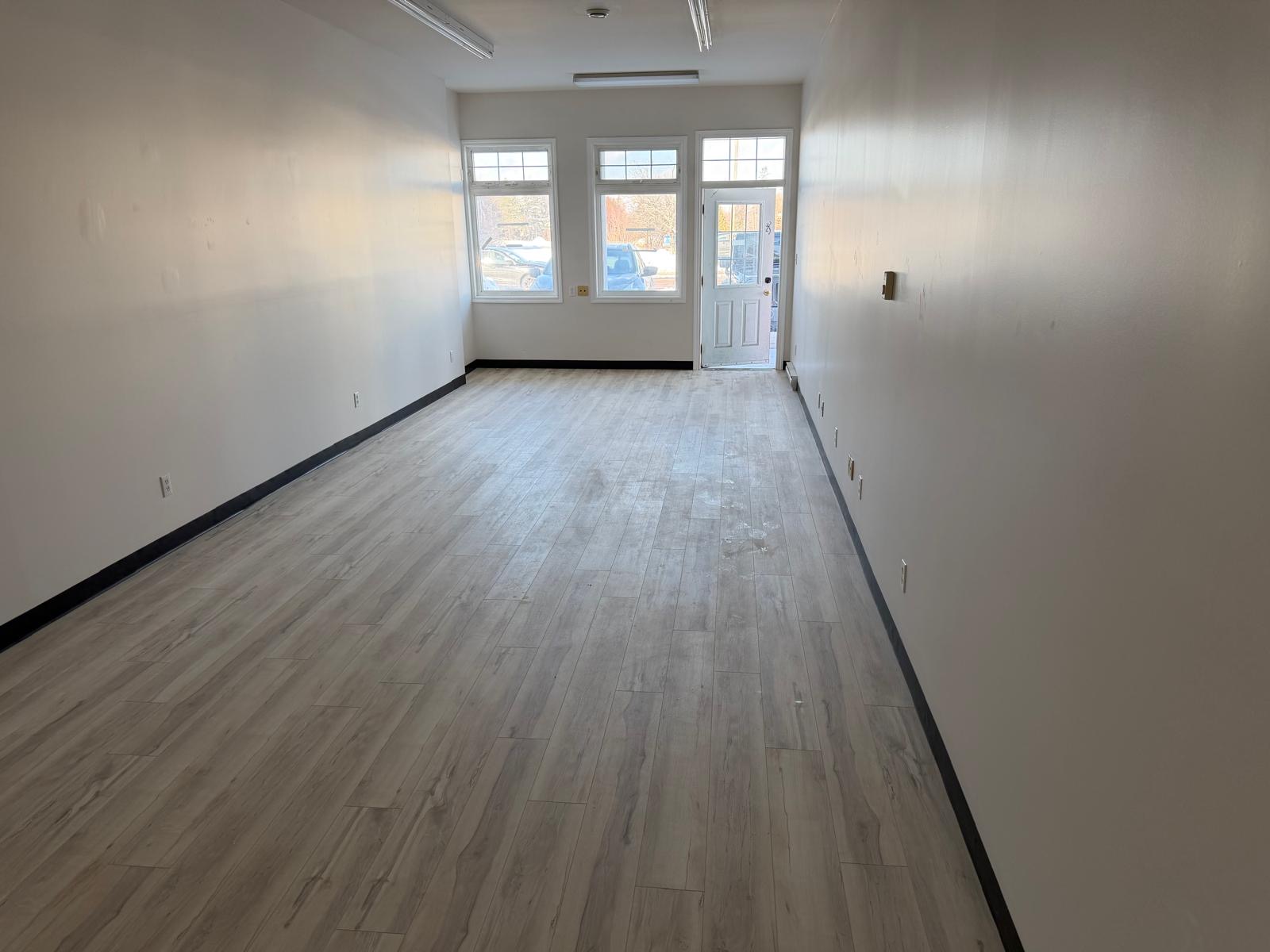 579 Main Street - Main Floor Office photo 2