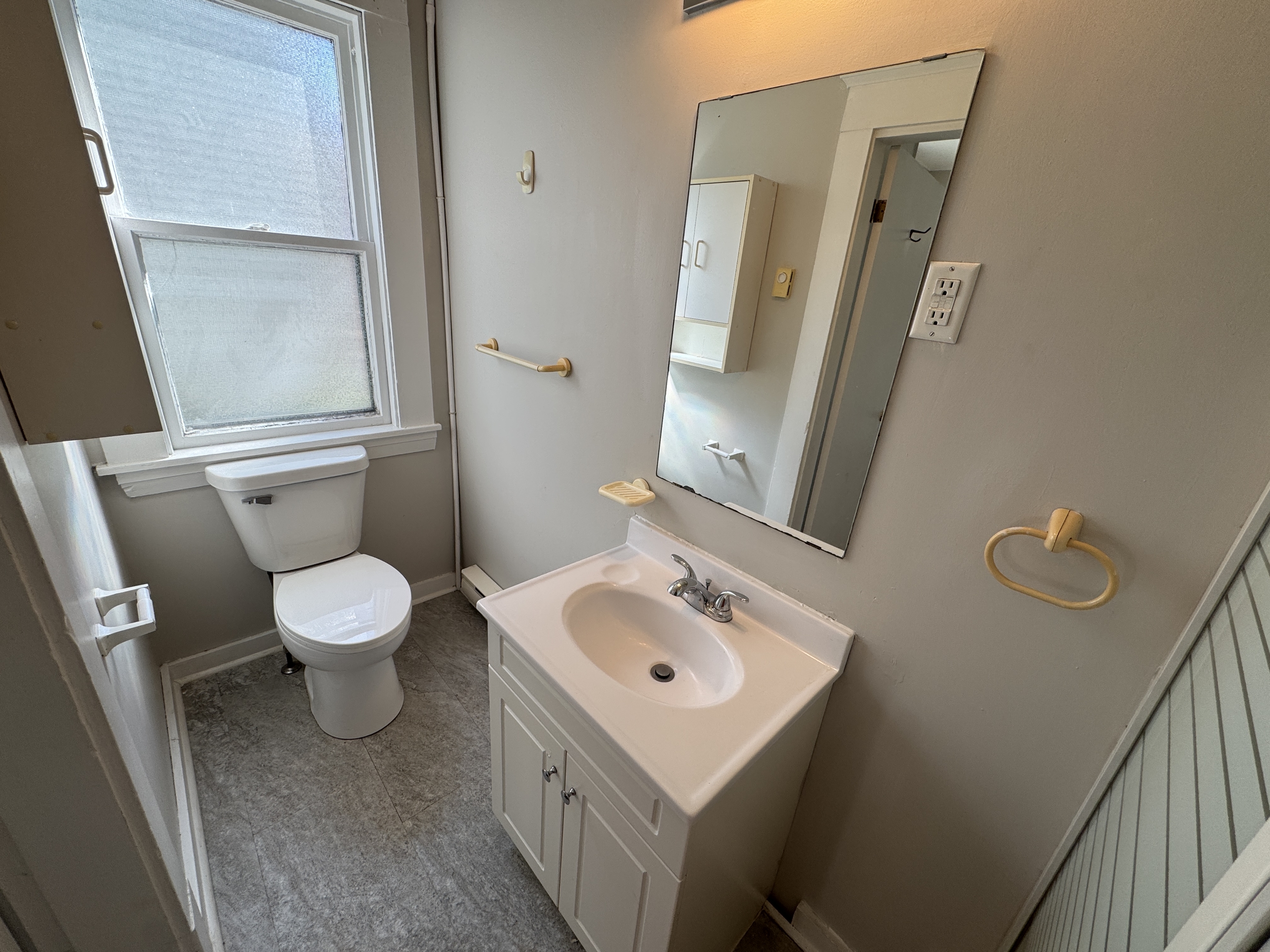 180 Wesley Street - 3 photo 8