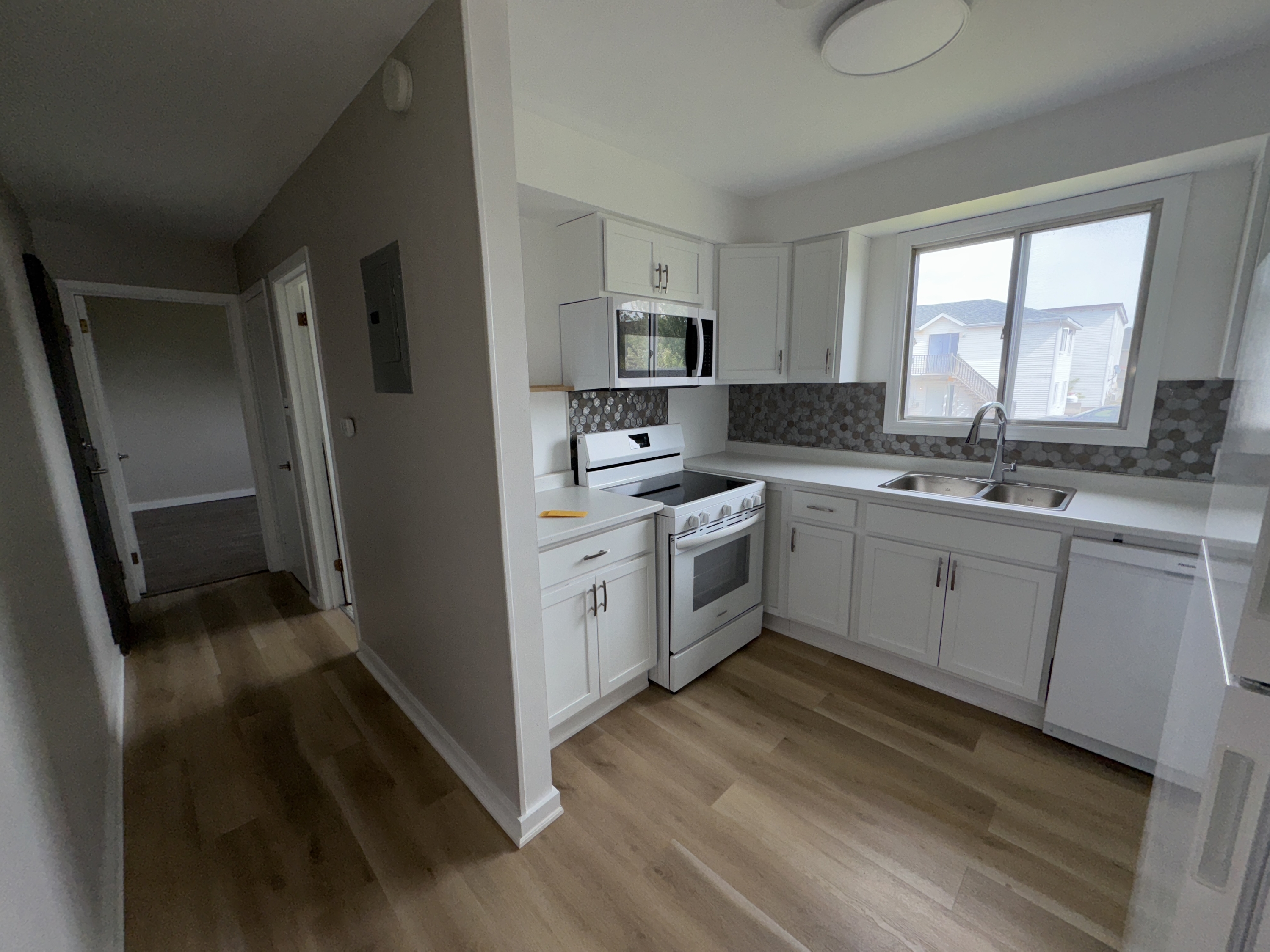 17 Joyce Avenue - 8