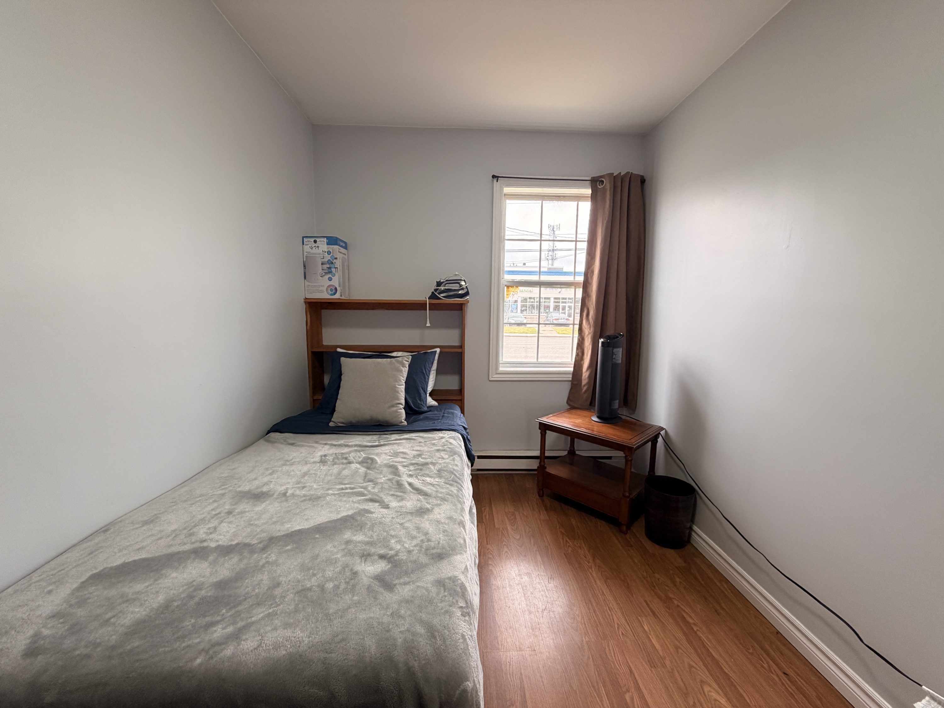 1283 Mountain Road - FEMALE ONLY Upstairs Room 1 photo 24