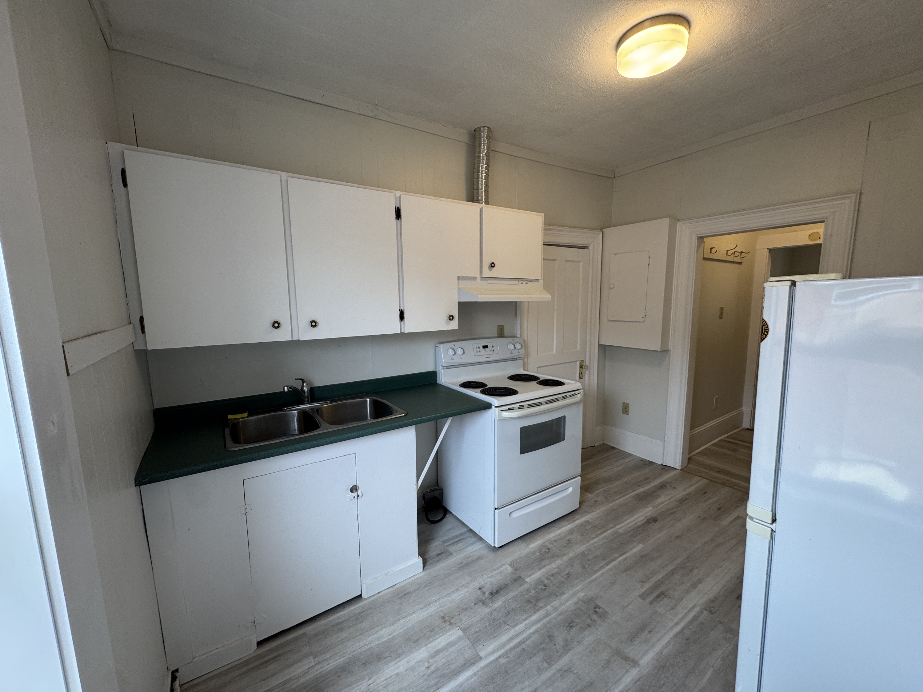 9 Lorne Street - 2 photo 11