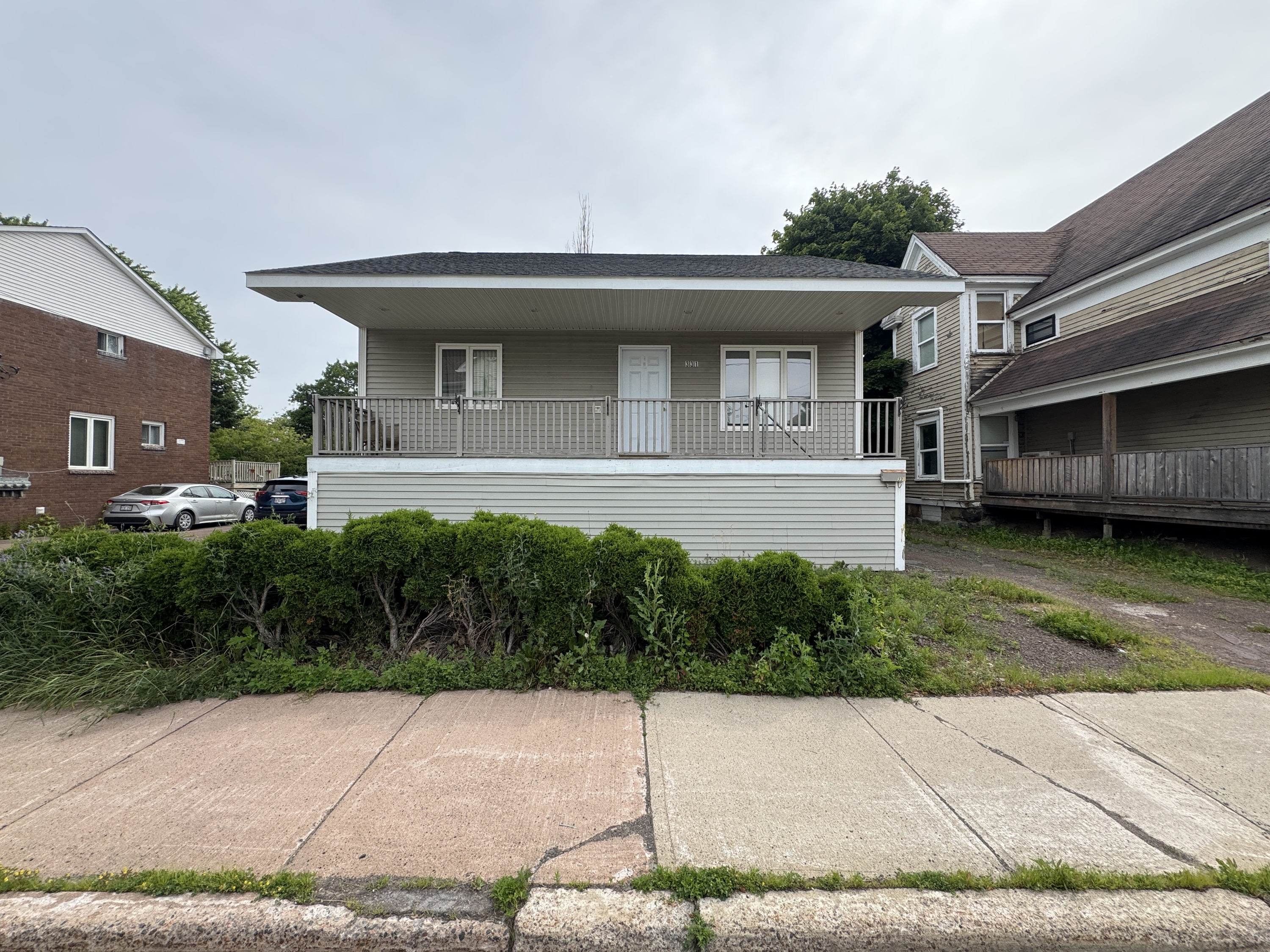 331 Robinson Street - 2 (Downstairs) photo 17