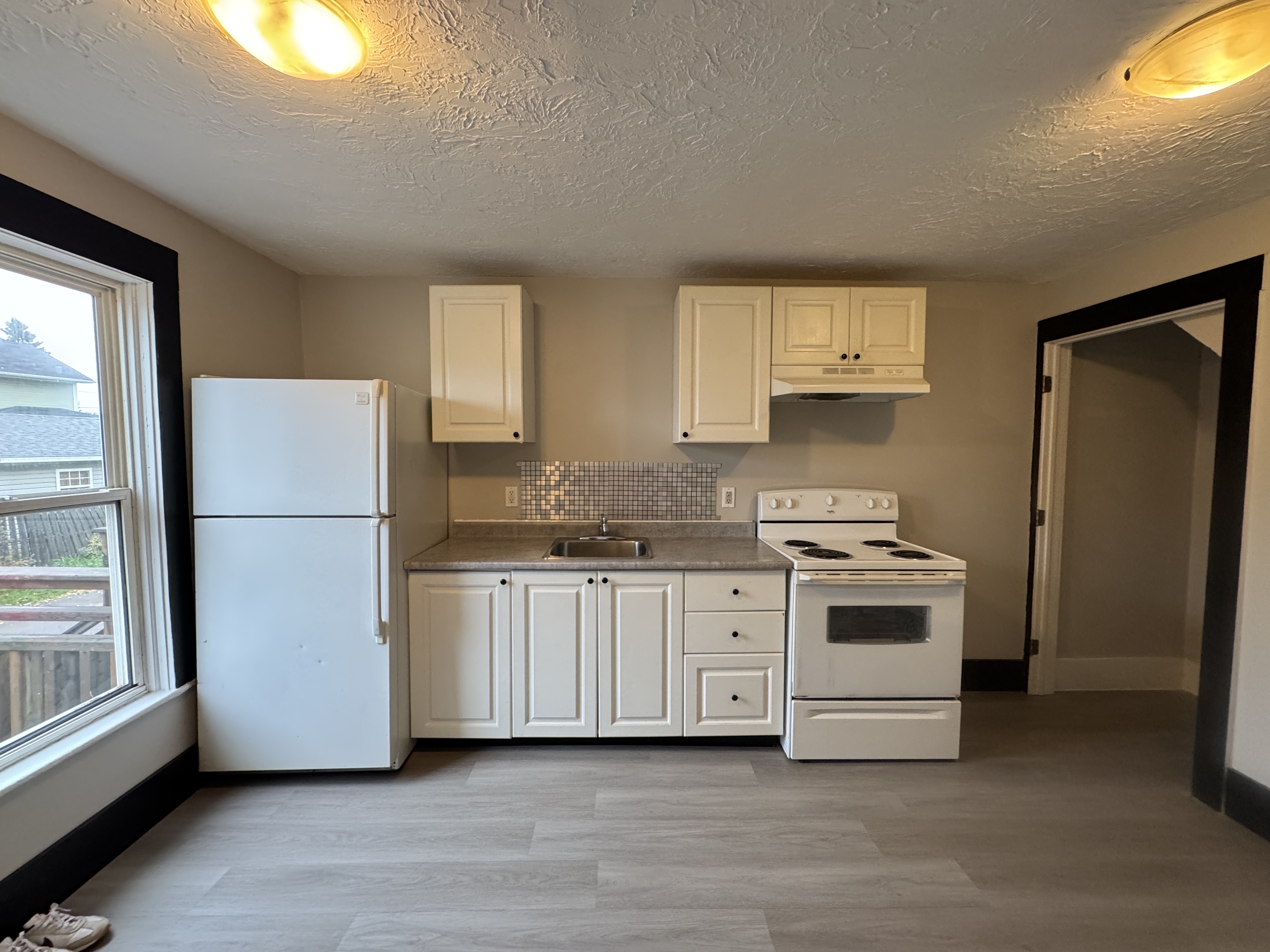 213-221 King Street - 219