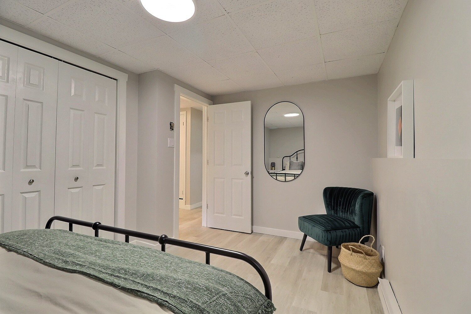 5 Scarborough Avenue - Lower Level Room #1 photo 9