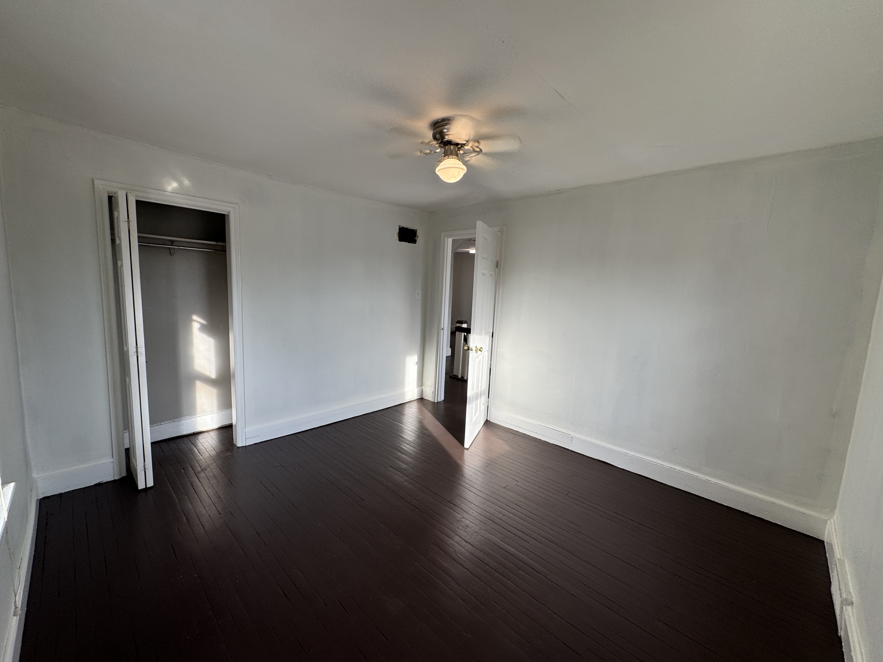 13 Reade Street - Upstairs photo 11