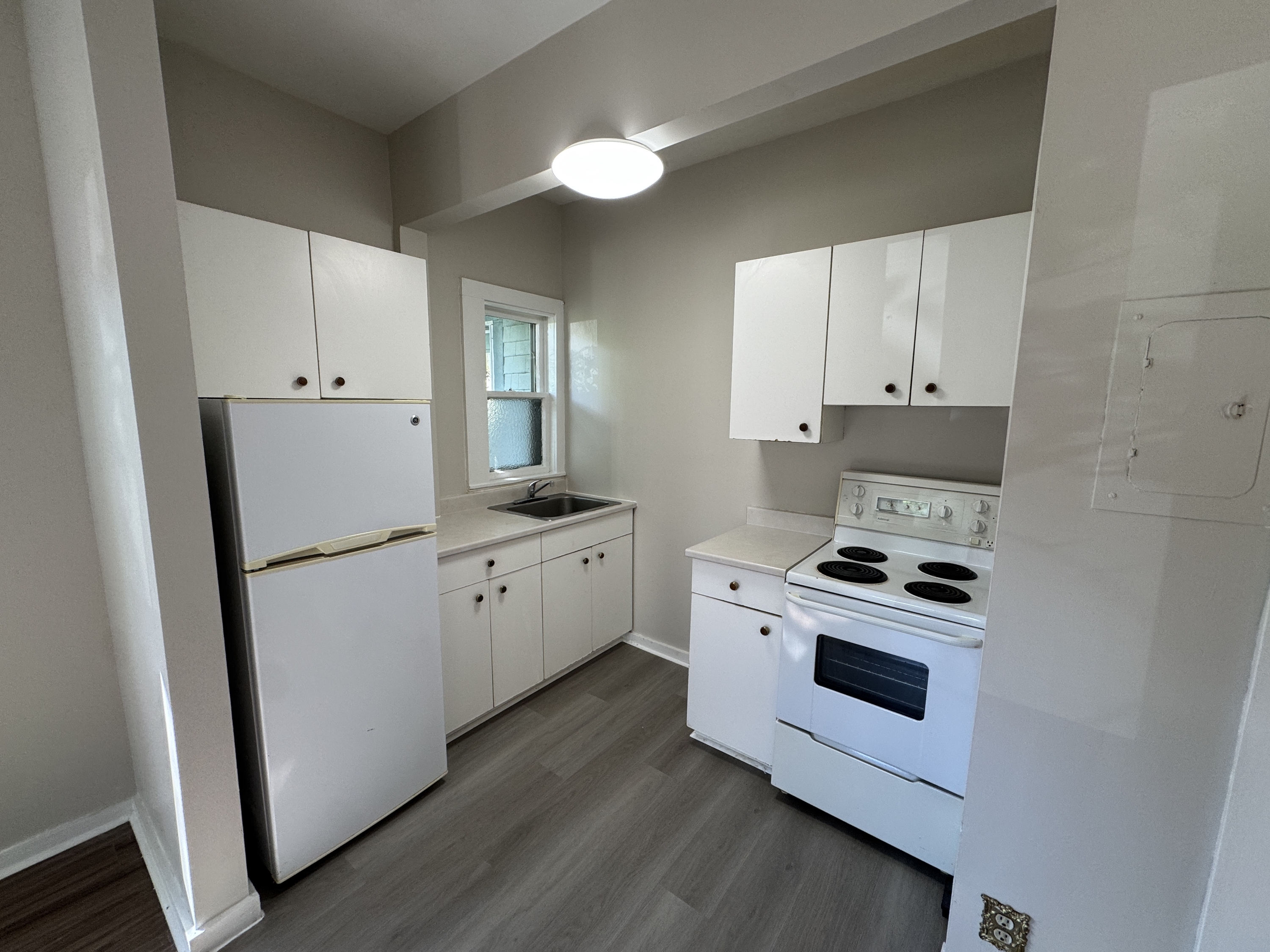 180 Wesley Street - 3 photo 14