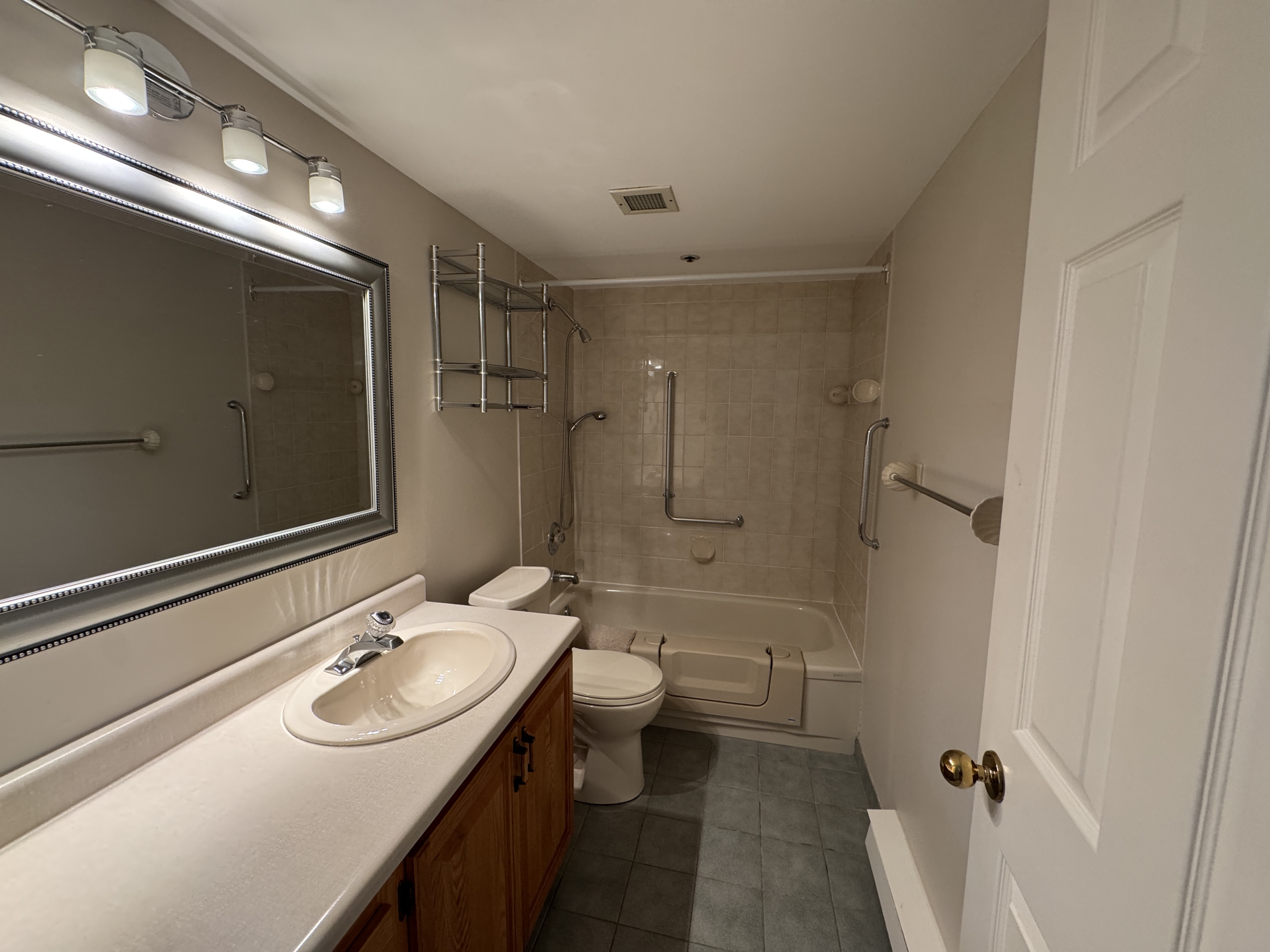 191 Queen Street - 107 photo 9