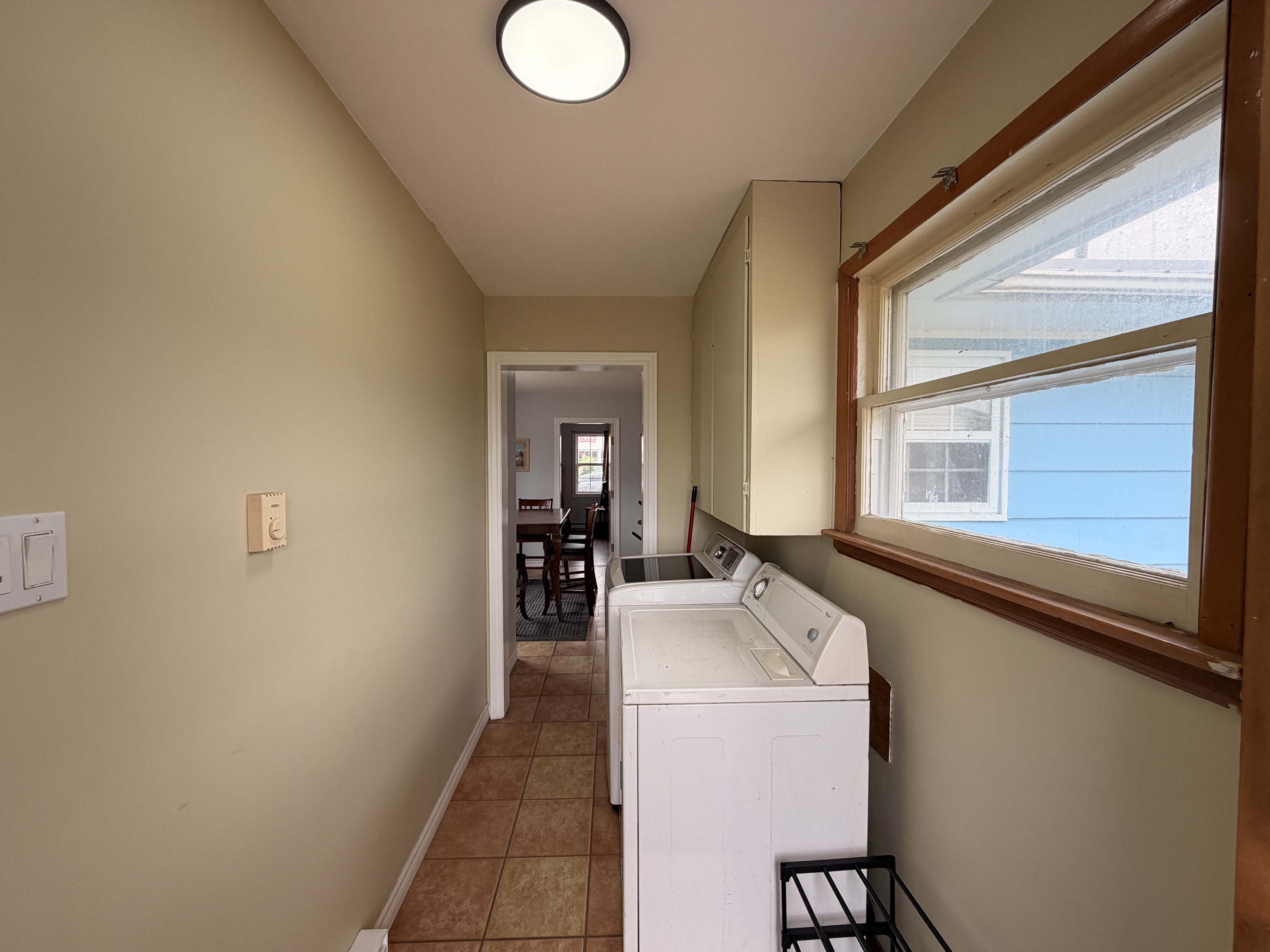 1283 Mountain Road - FEMALE ONLY Upstairs Room 1 photo 3