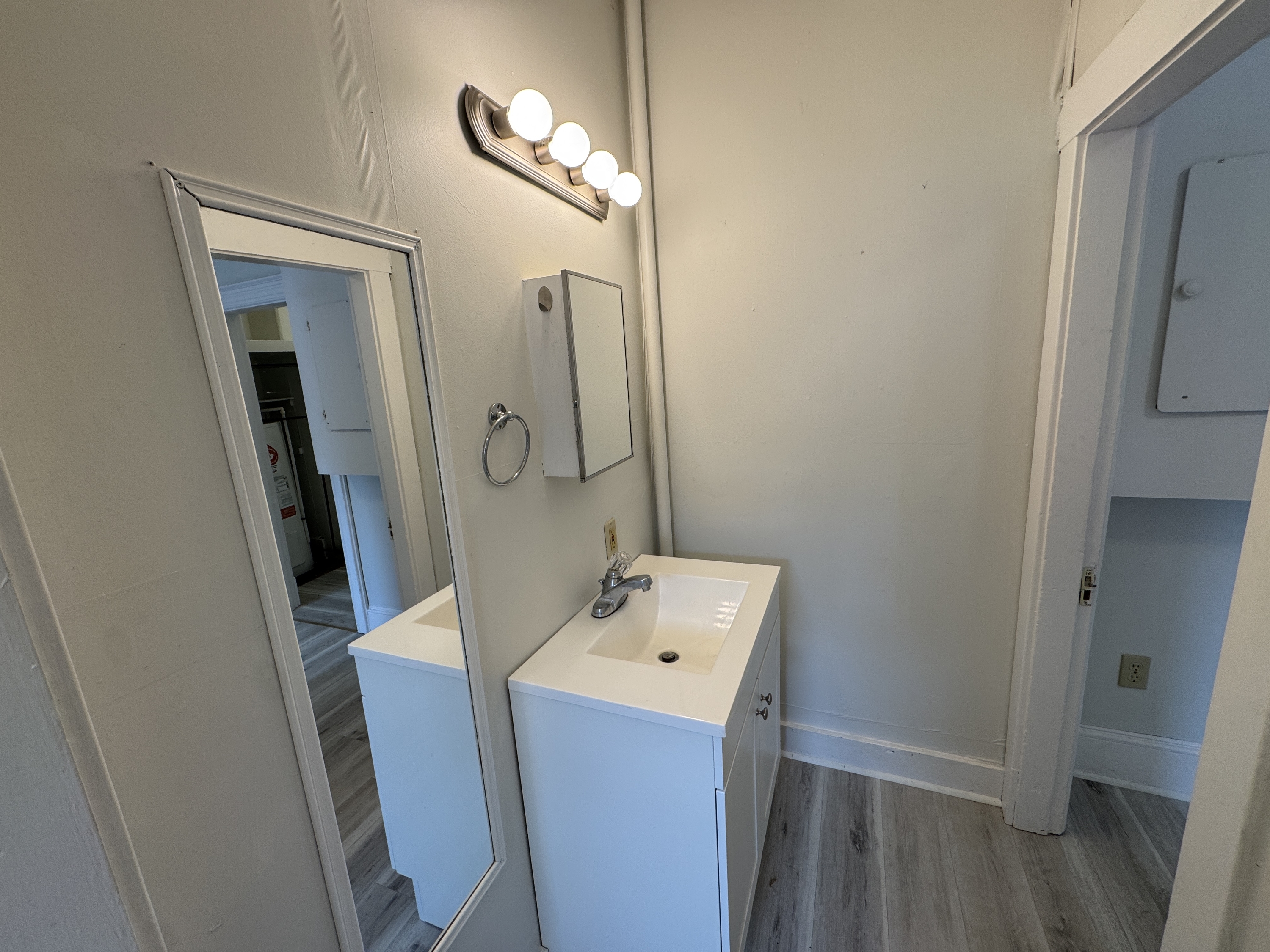 9 Lorne Street - 2 photo 13