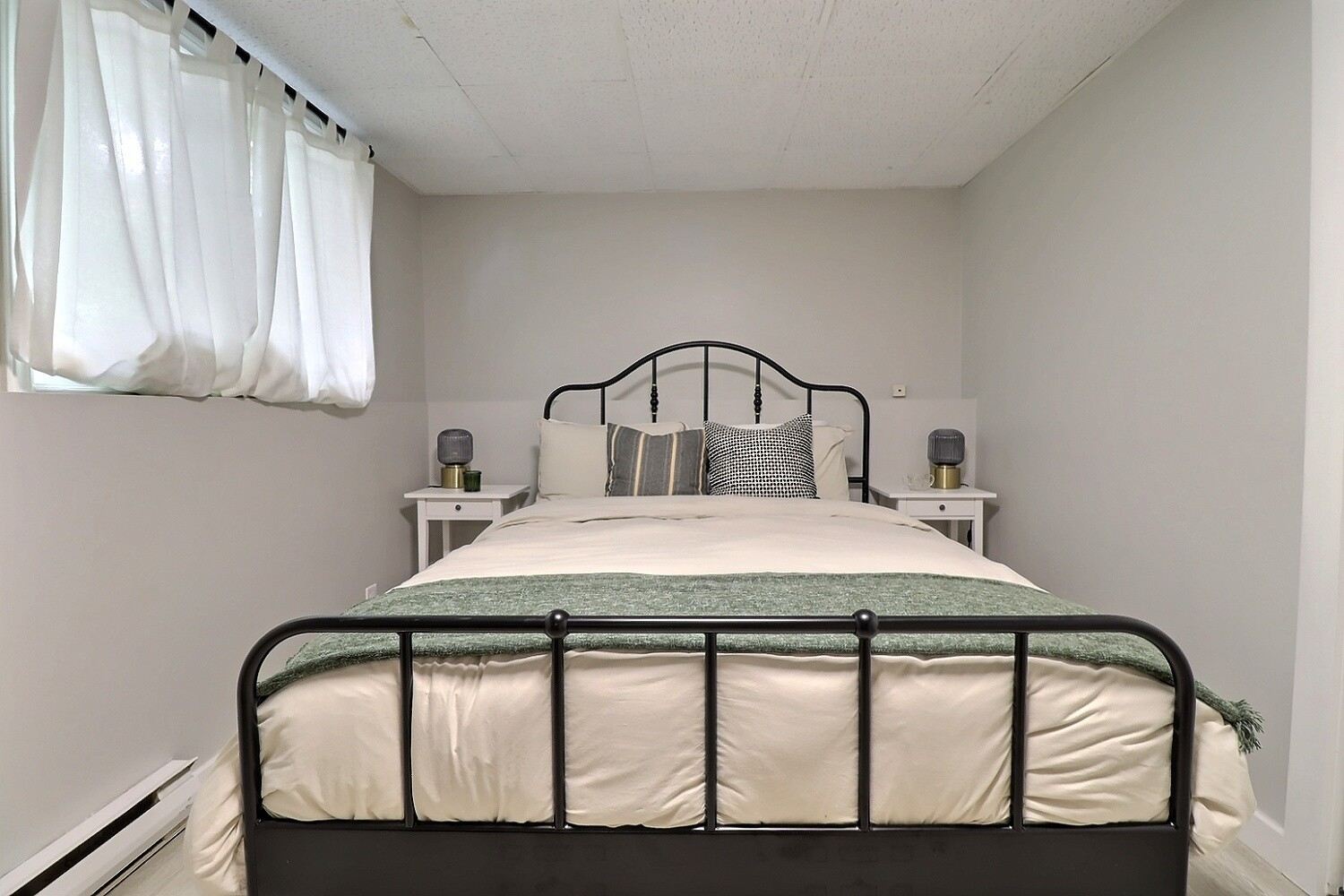 5 Scarborough Avenue - Lower Level Room #1 photo 8