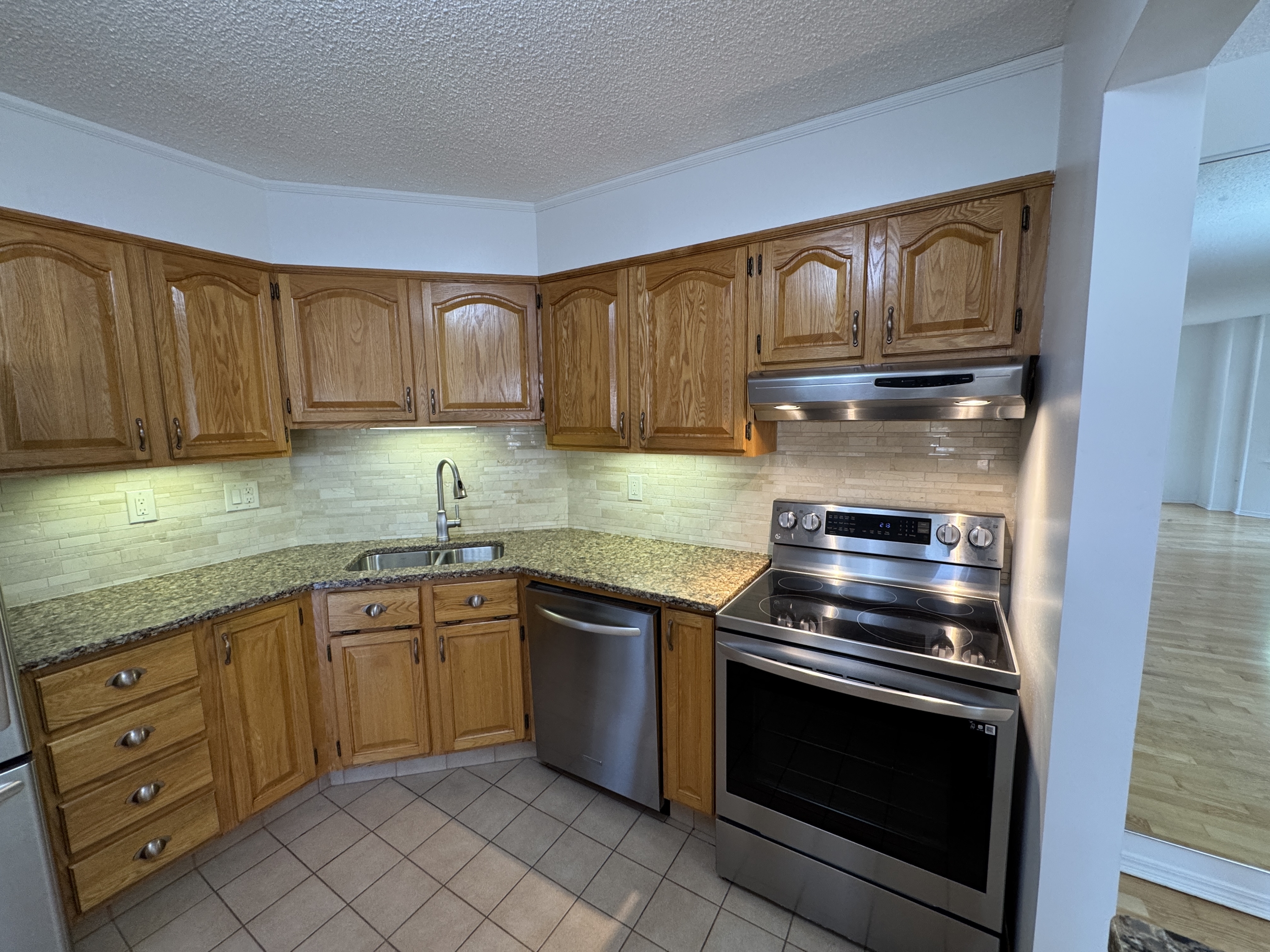 191 Queen Street - 107 photo 35