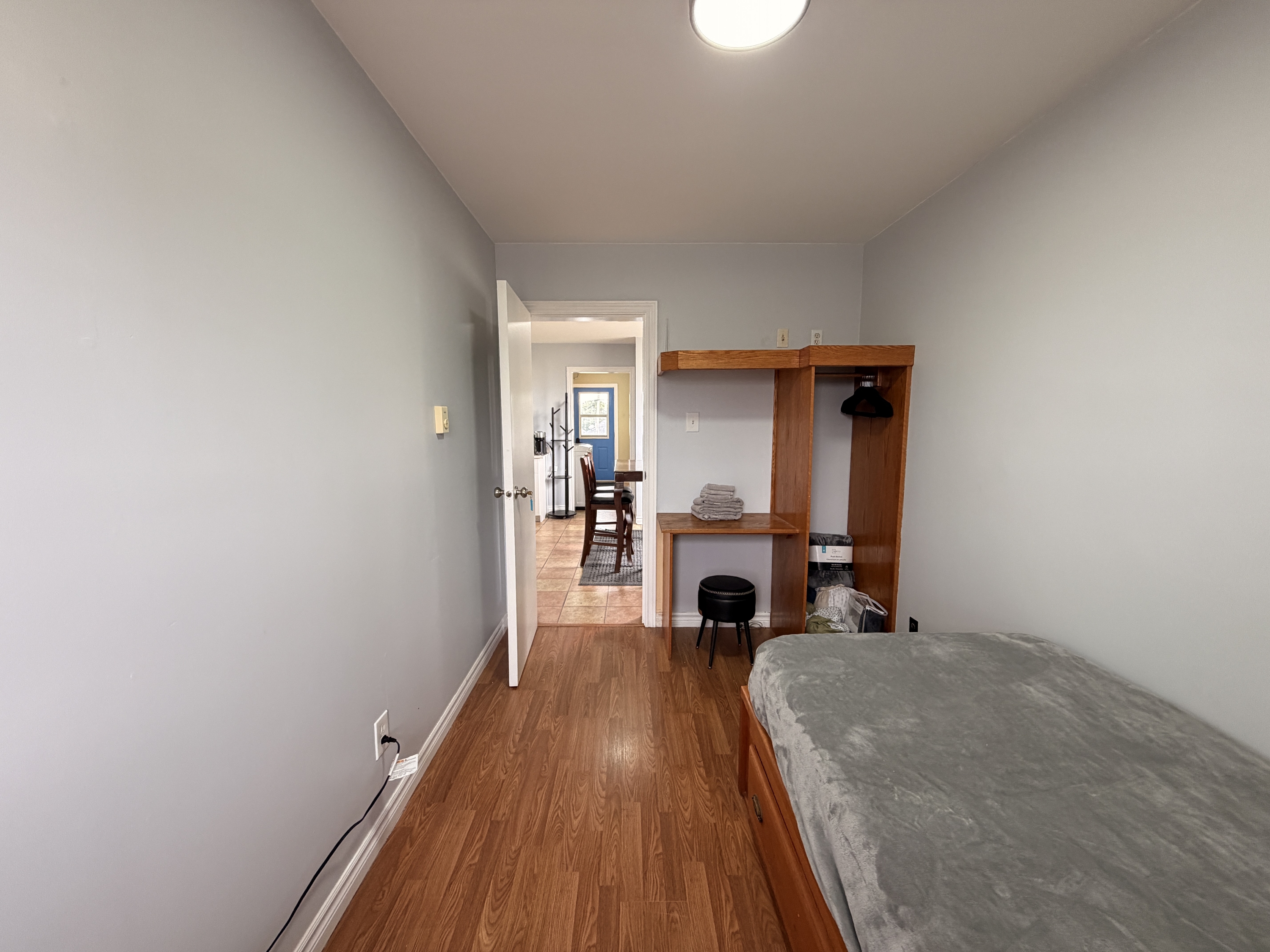 1283 Mountain Road - FEMALE ONLY Upstairs Room 1 photo 25