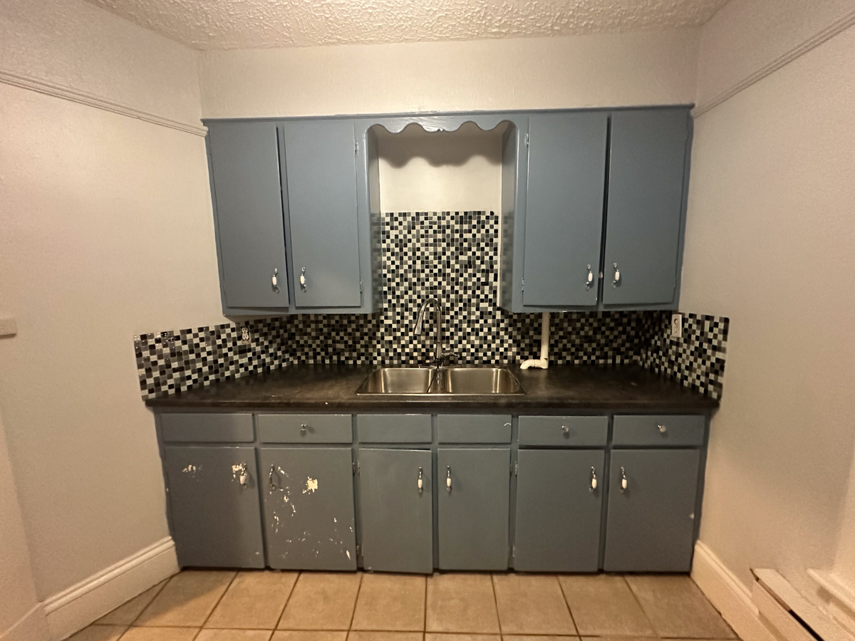422 Saint George Street - 2 photo 7