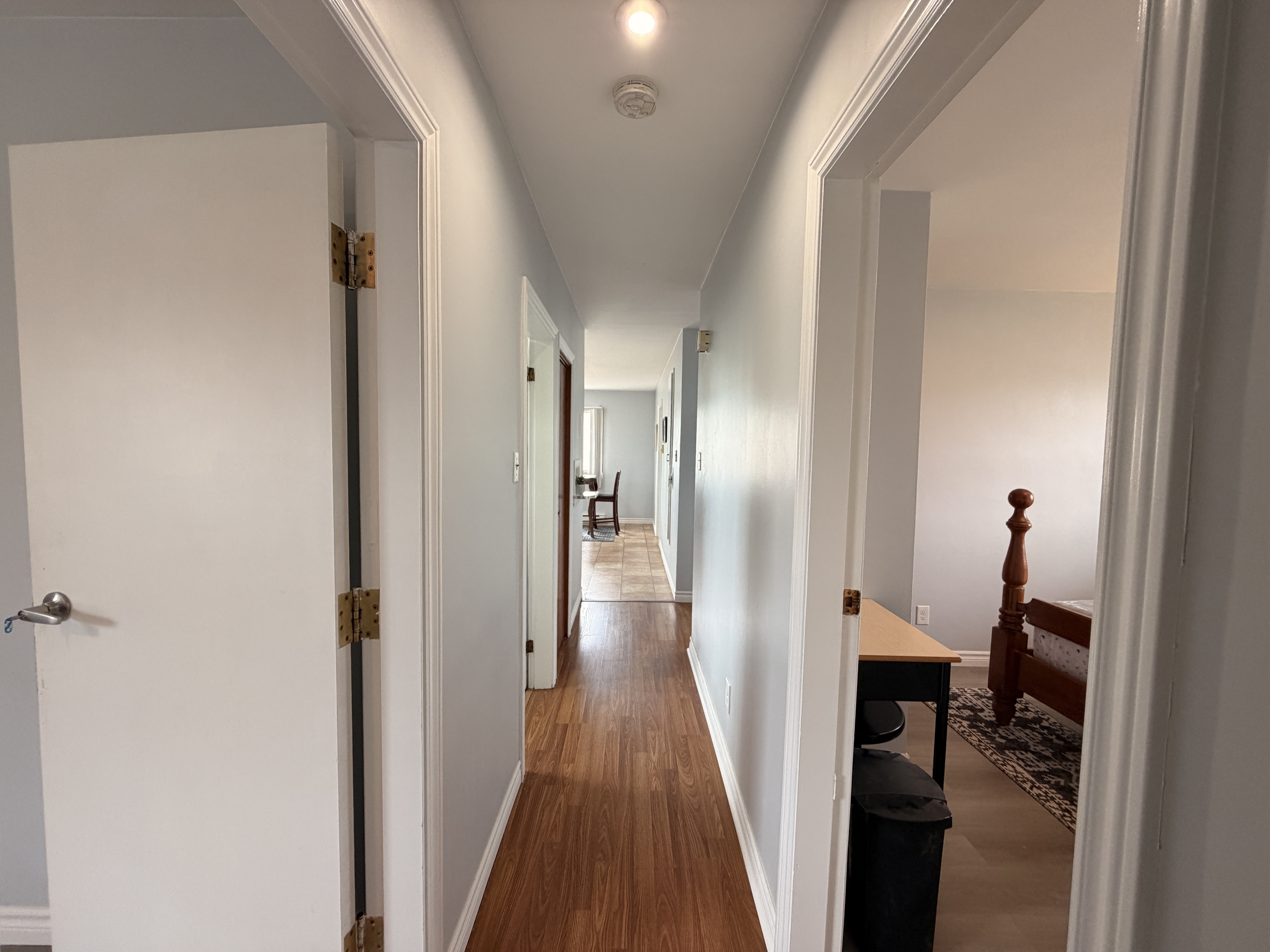 1283 Mountain Road - FEMALE ONLY Upstairs Room 1 photo 20