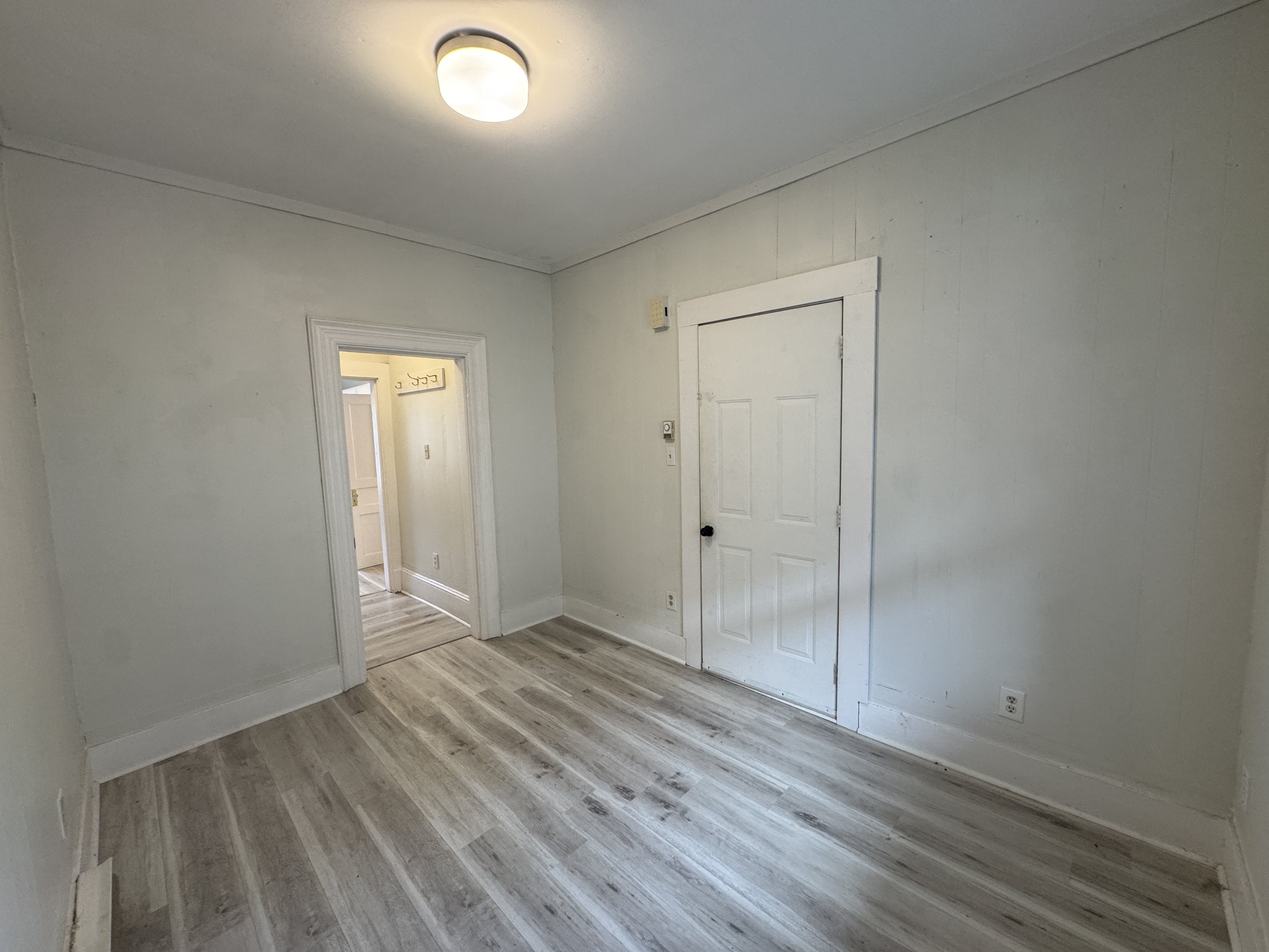 9 Lorne Street - 2 photo 4