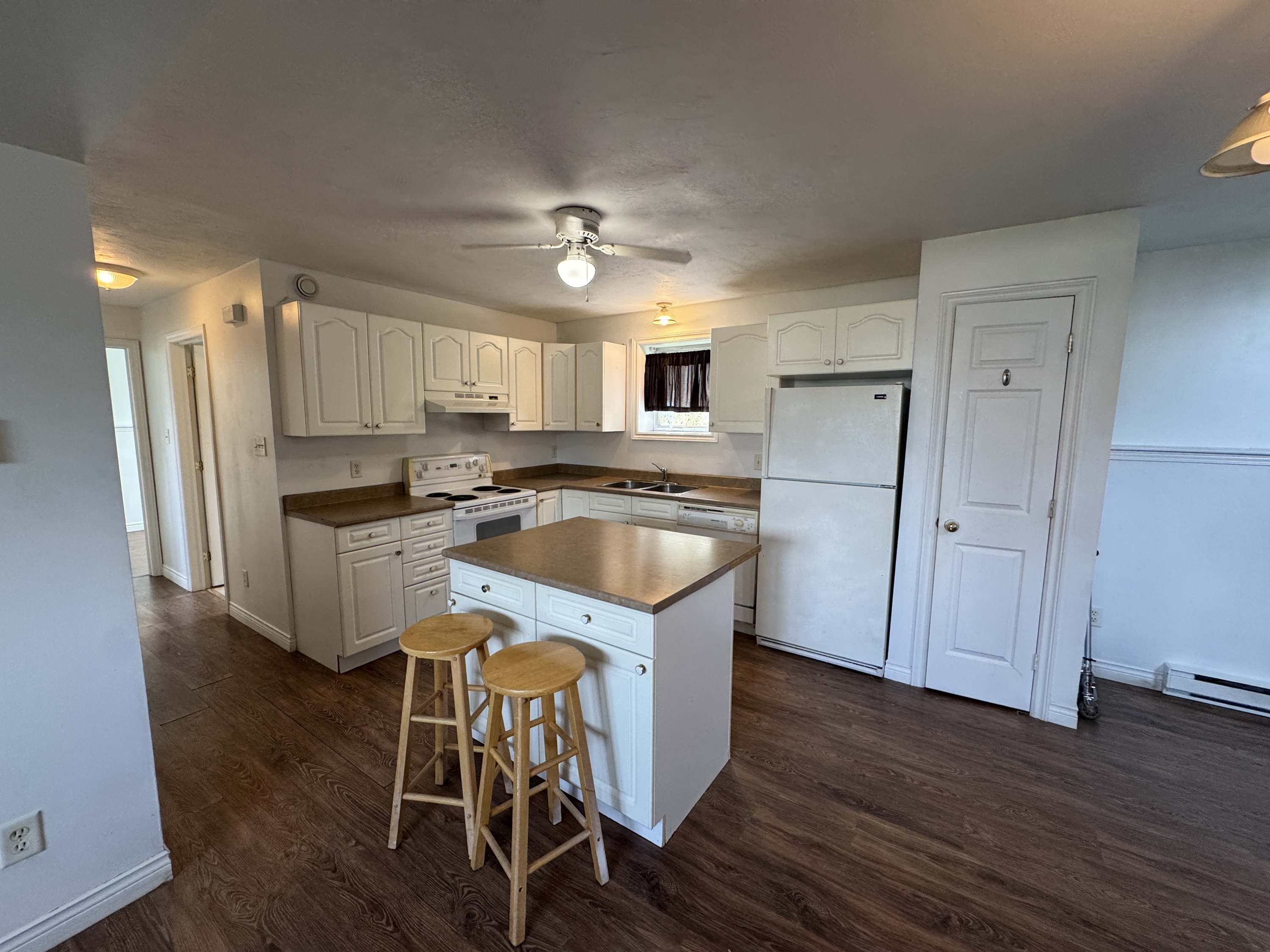 24-26 Sutton Court - 24 Lower Level