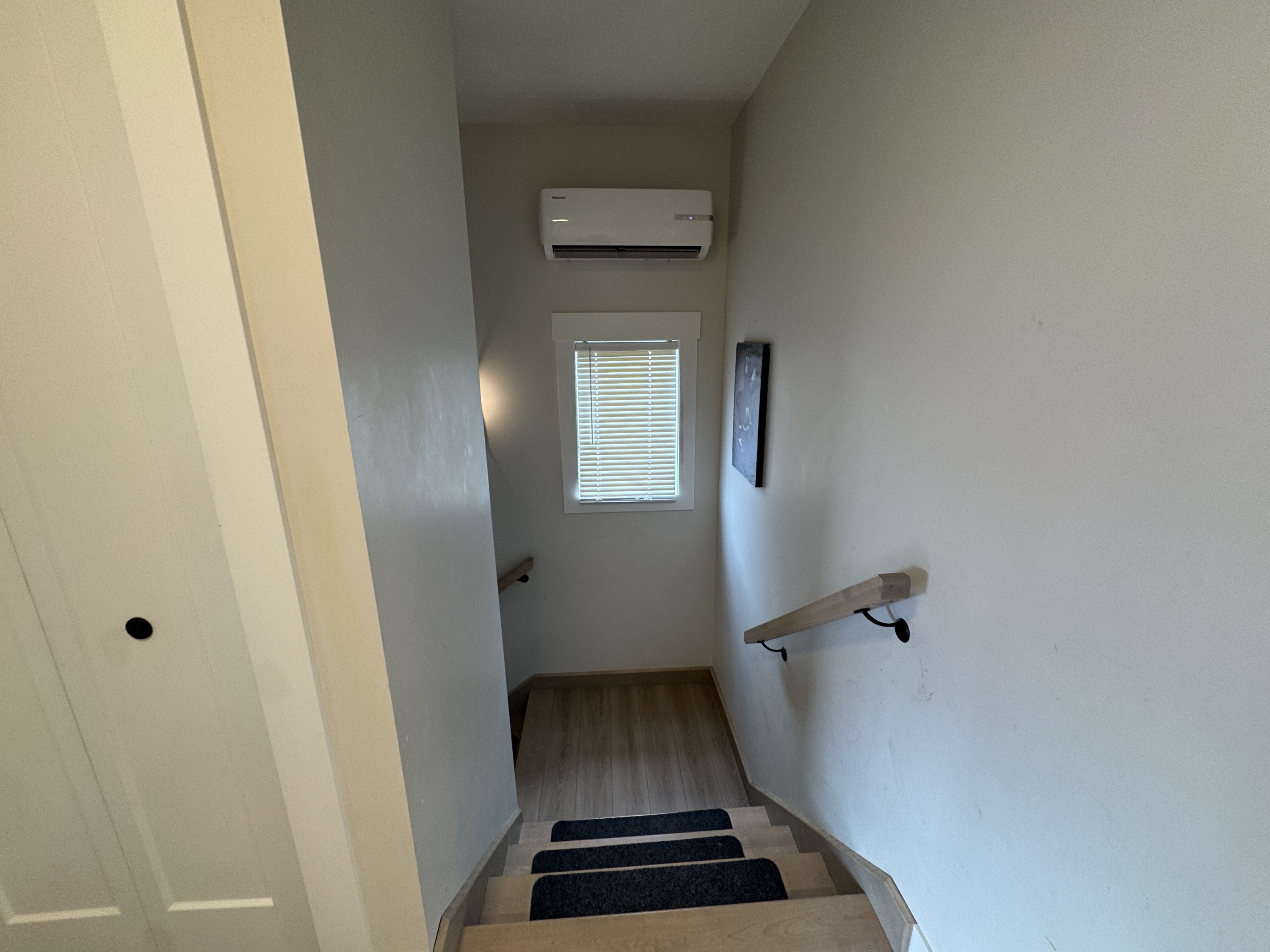 165 Teaberry Avenue - Upper Level photo 16